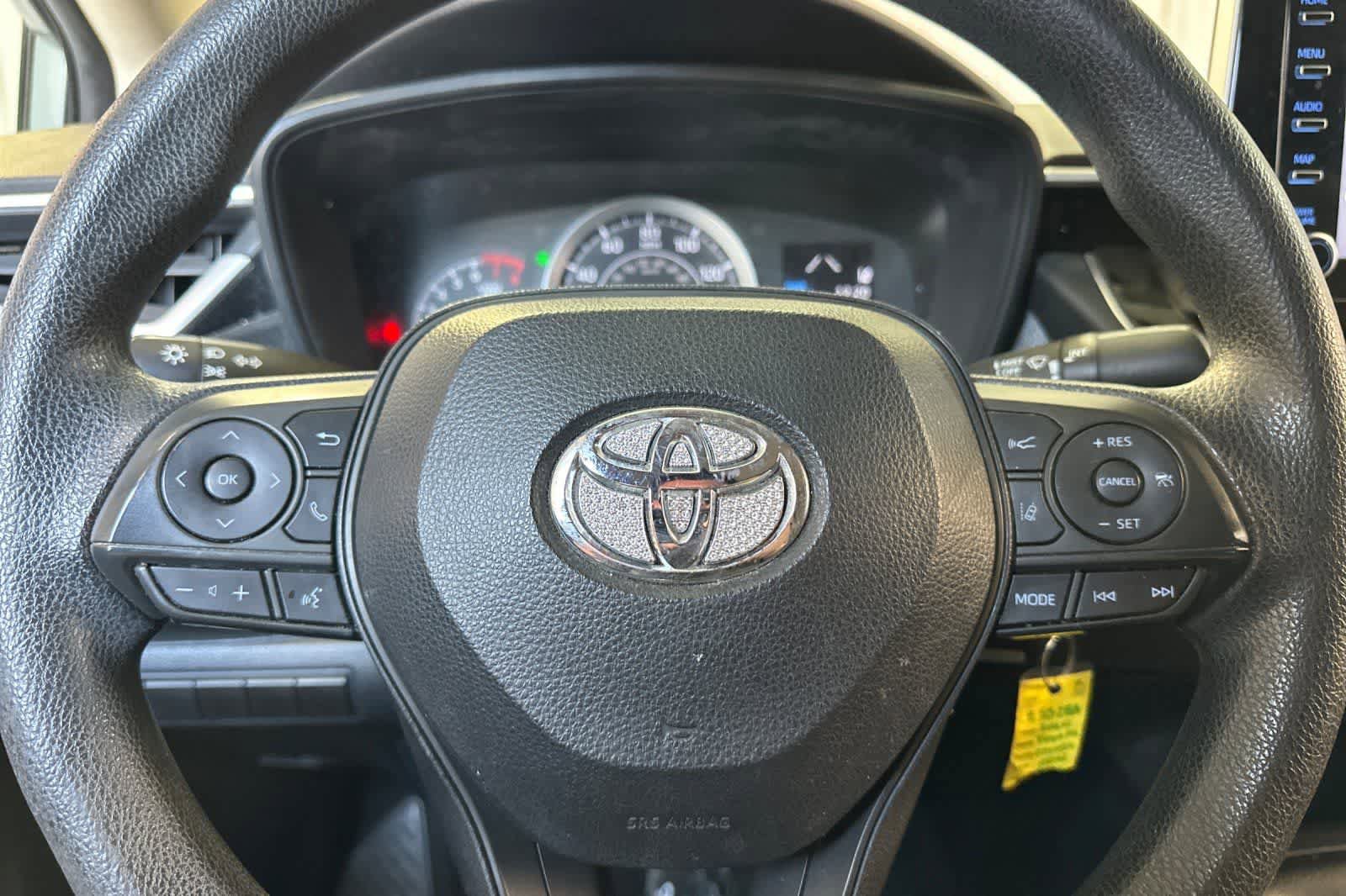 Used 2020 Toyota Corolla LE FWD image 23