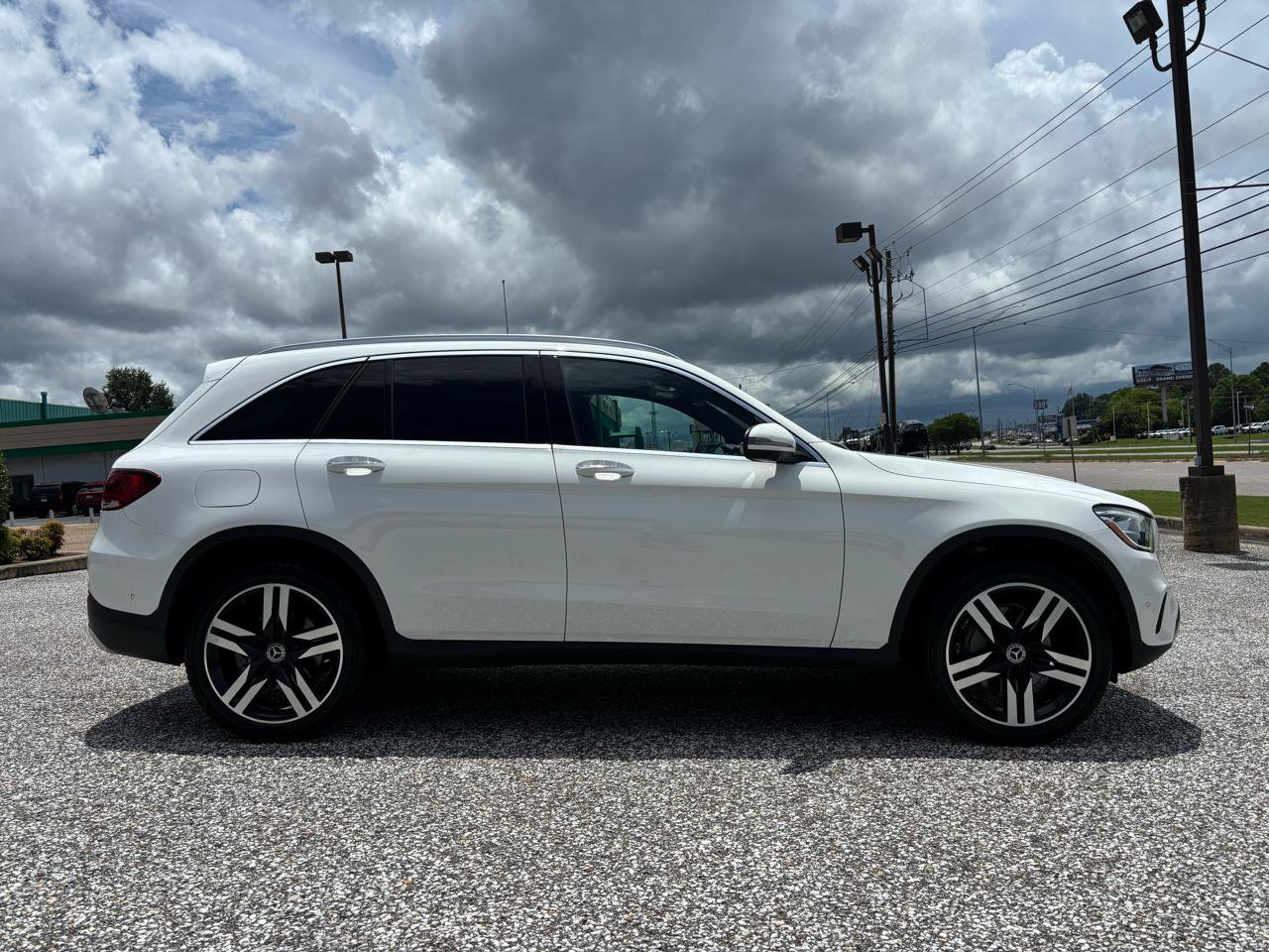 Used 2021 Mercedes-Benz GLC 300 w/ Premium Package image 7