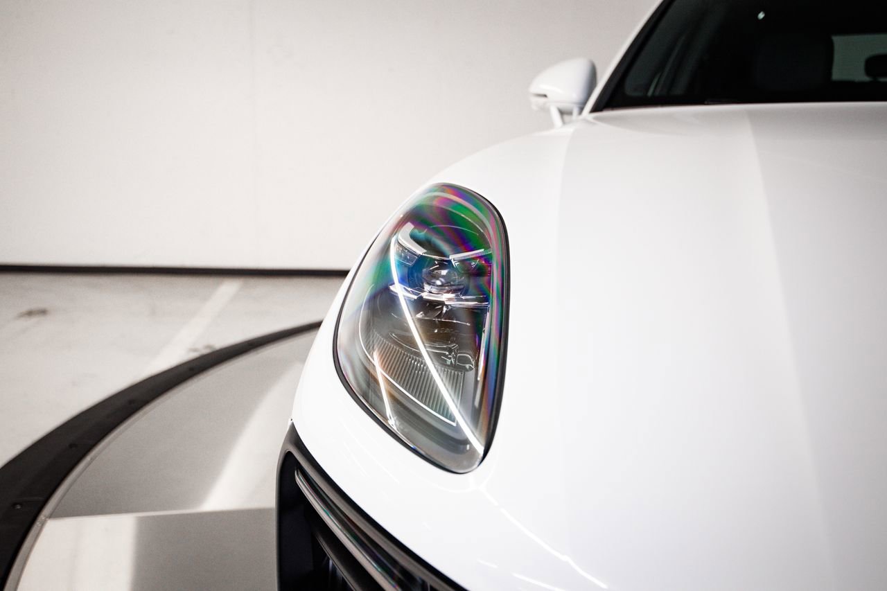 Certified 2026 Porsche Macan S AWD/4WD image 13