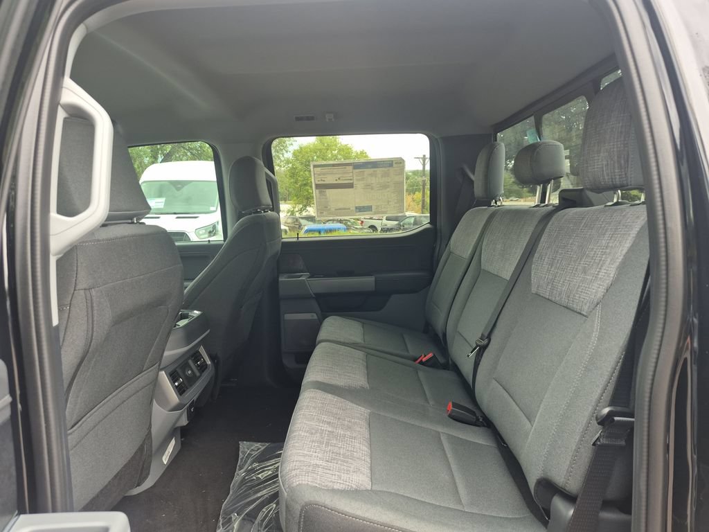 New 2026 Ford F350 XLT w/ XLT Premium Package AWD/4WD image 20