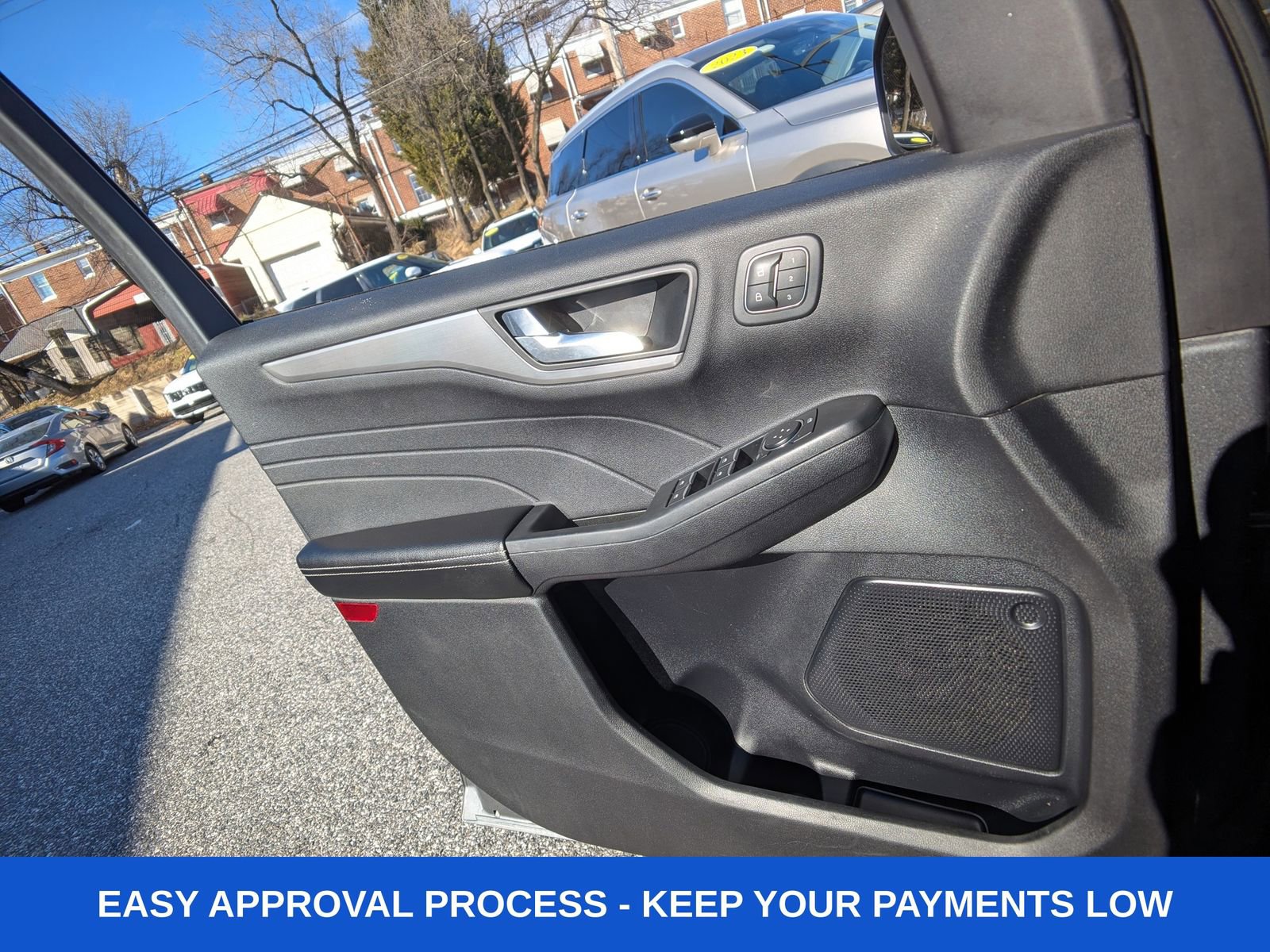 Used 2022 Ford Escape Titanium w/ Class II Trailer Tow Package image 30