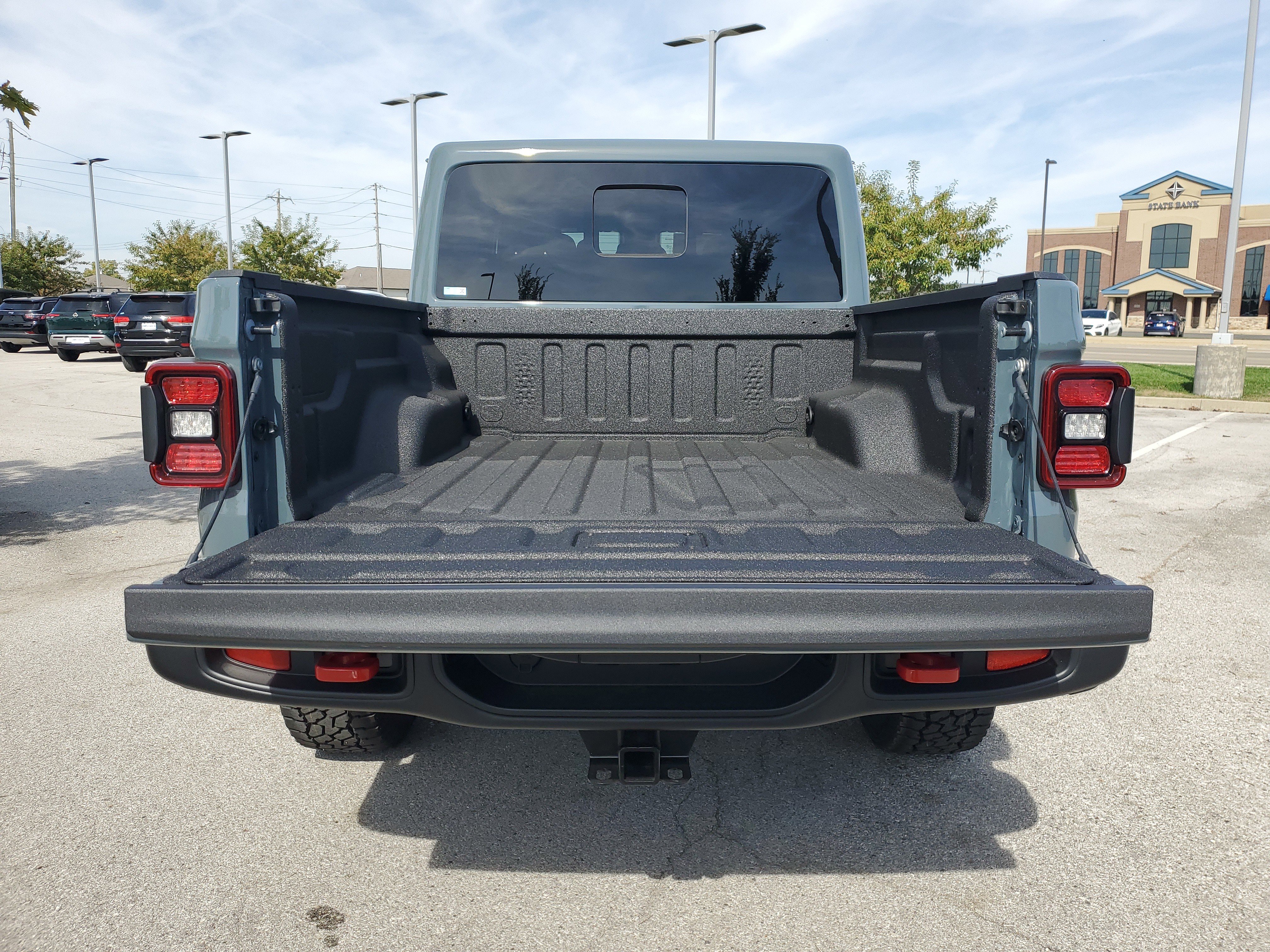 New 2025 Jeep Gladiator Rubicon image 9