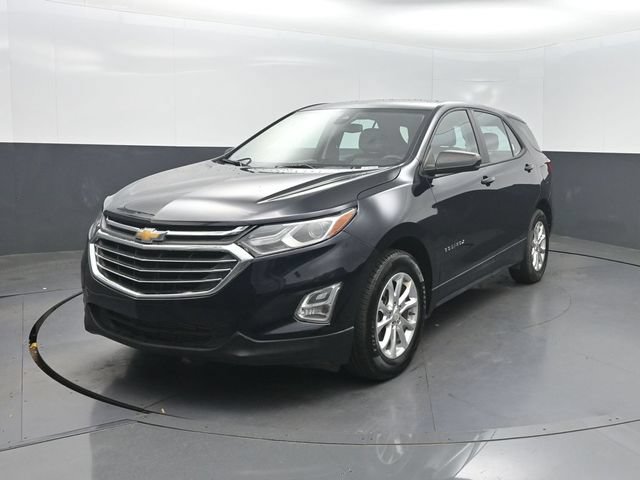 Used 2020 Chevrolet Equinox LS FWD image 2