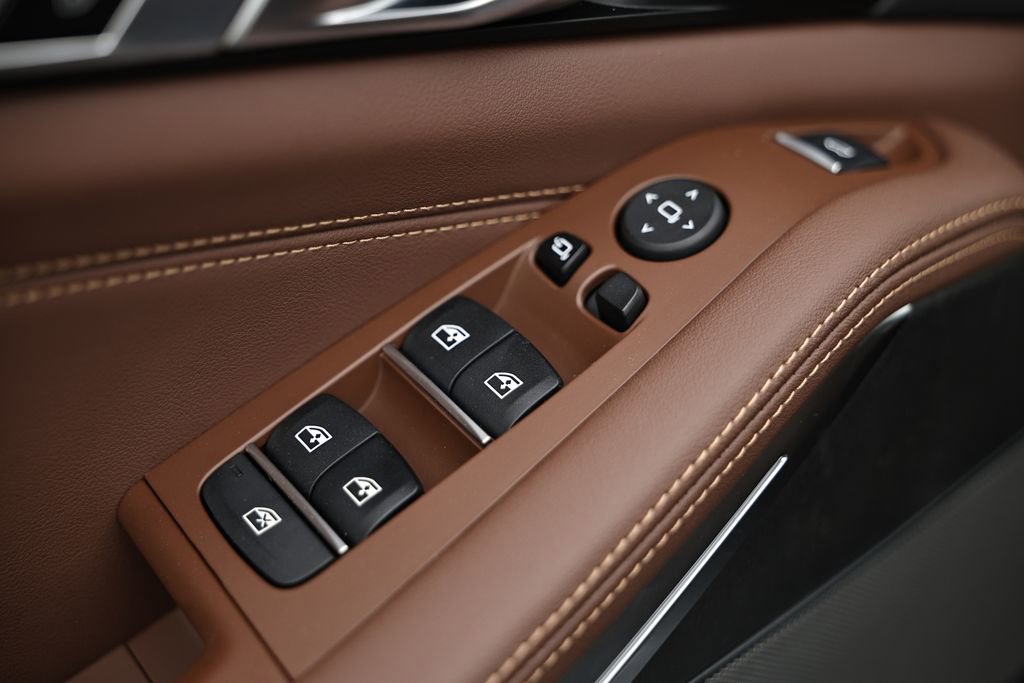 New 2026 BMW X5 xDrive50e w/ Executive Package image 19