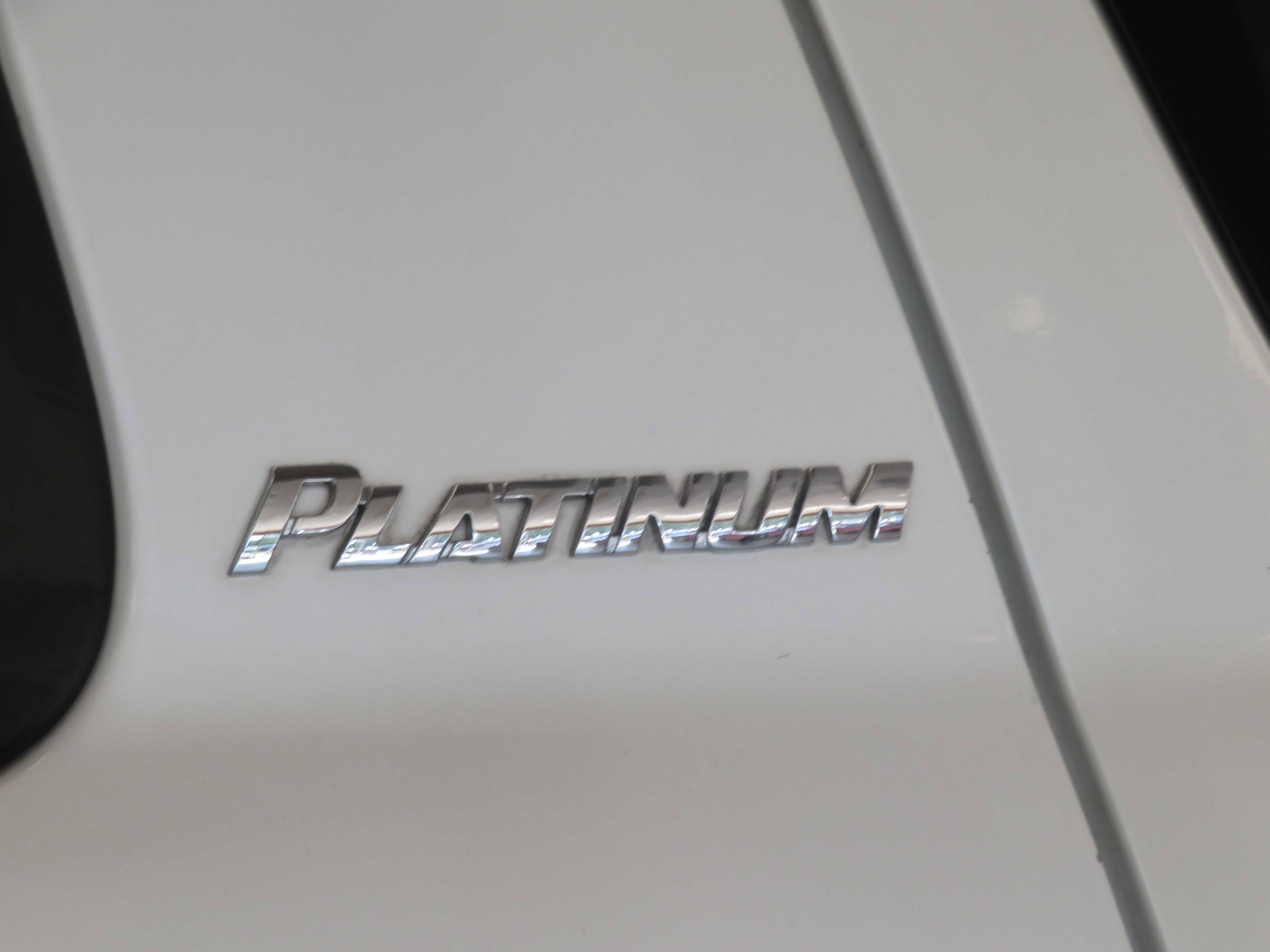 Used 2016 Toyota Sequoia Platinum AWD/4WD image 96