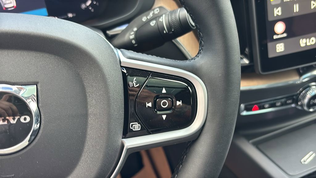 New 2026 Volvo XC60 B5 Ultra w/ Climate Package AWD/4WD image 18