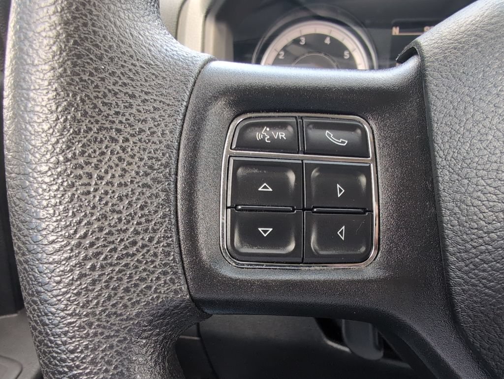 Used 2018 RAM 1500 Express w/ Black Ram 1500 Express Group AWD/4WD image 17