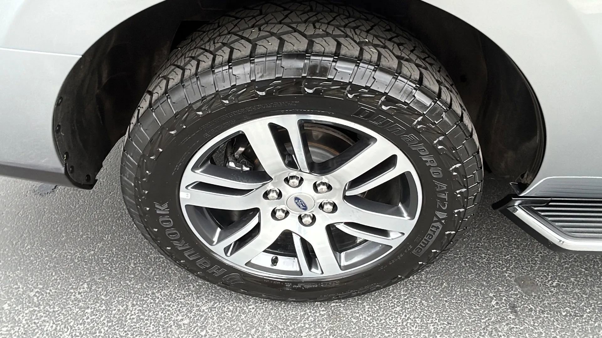 Used 2023 Ford Expedition Limited image 42