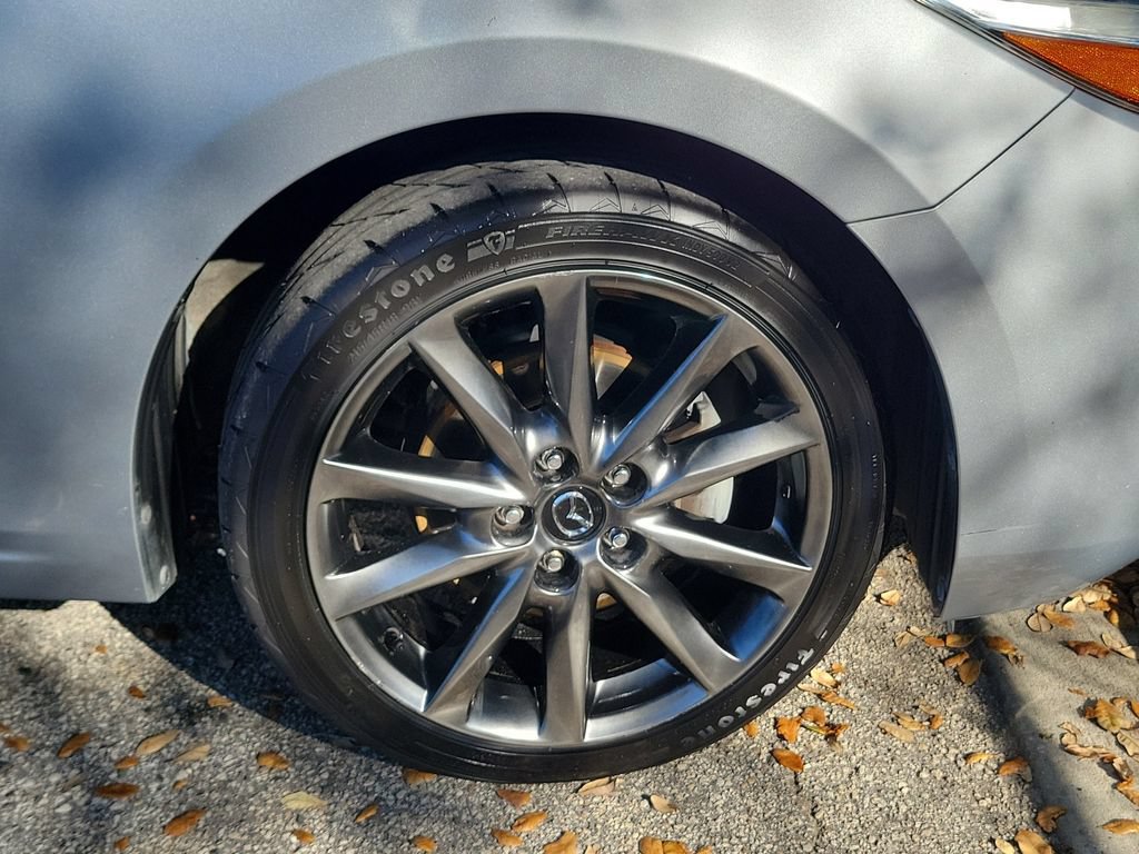 Used 2018 MAZDA MAZDA3 Touring FWD image 11