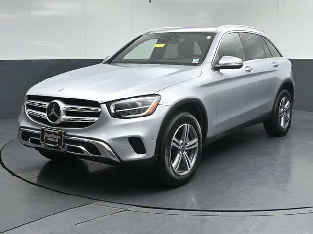 Used 2022 Mercedes-Benz GLC 300 4MATIC image 3