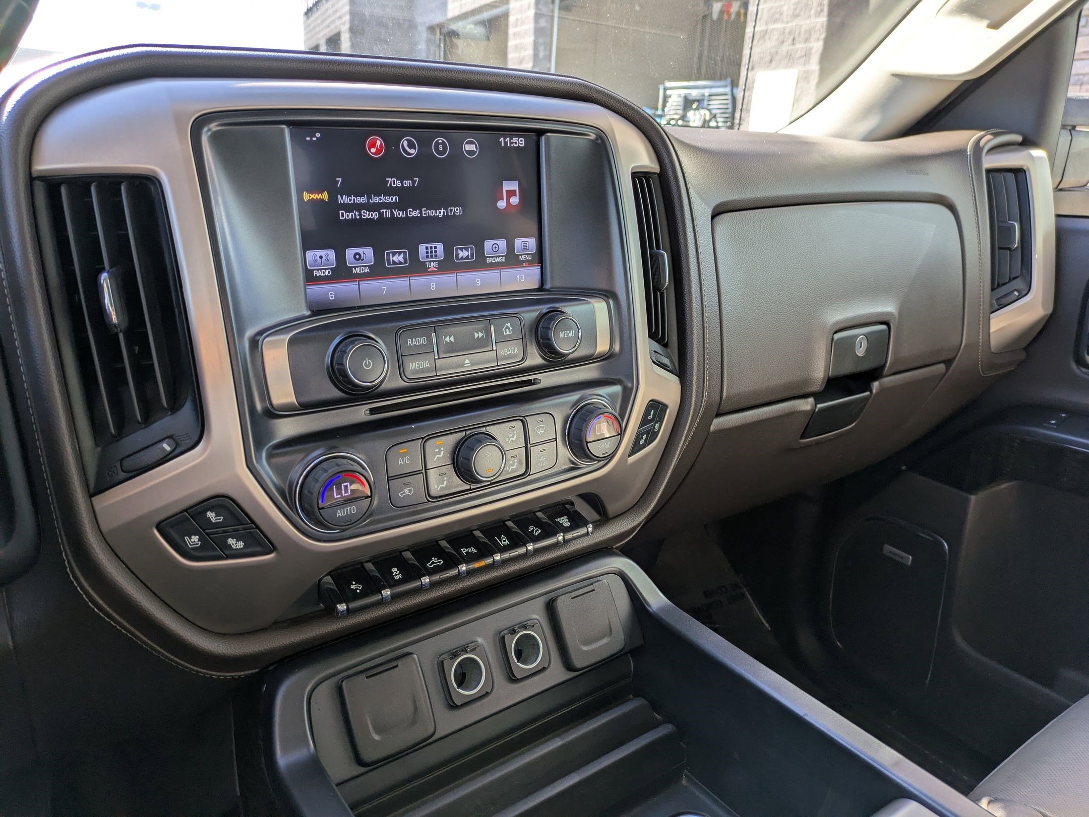 Used 2016 GMC Sierra 2500 Denali w/ Duramax Plus Package image 15