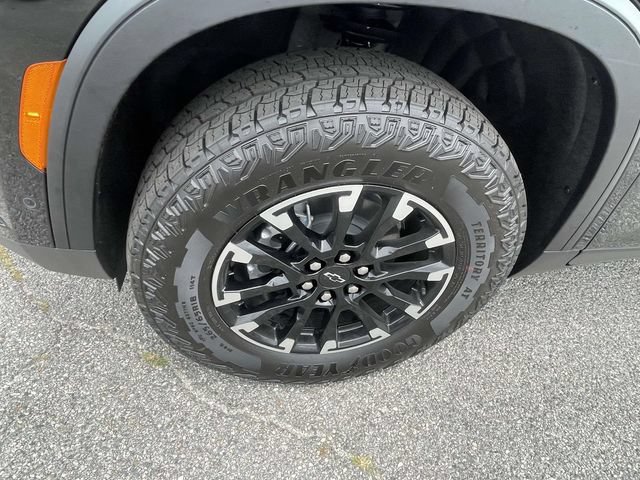 New 2026 Chevrolet Traverse Z71 w/ Enhanced Driving Package AWD/4WD image 9