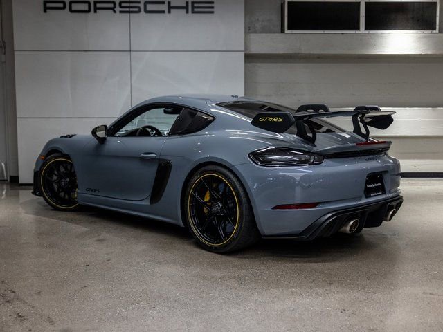 Certified 2025 Porsche 718 Cayman GT4 RS image 3