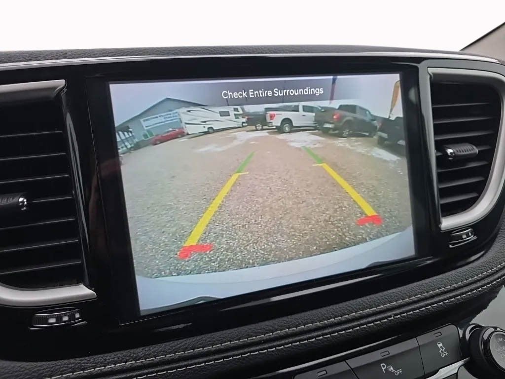 Used 2024 Chrysler Pacifica Select FWD image 26