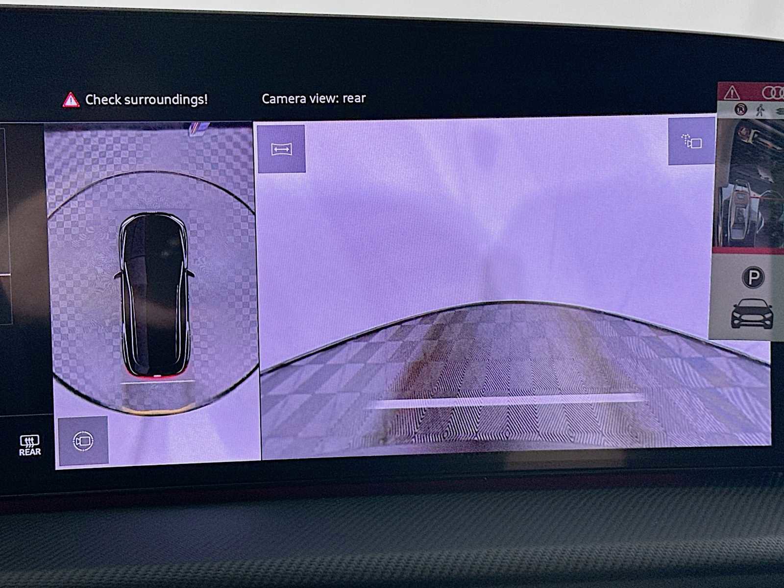 New 2025 Audi SQ5 Prestige image 14