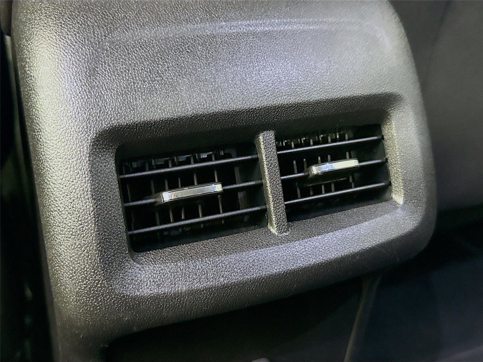 Used 2019 Chevrolet Equinox LT image 25