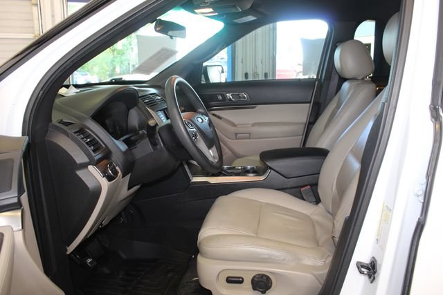 Used 2015 Ford Explorer FWD image 11