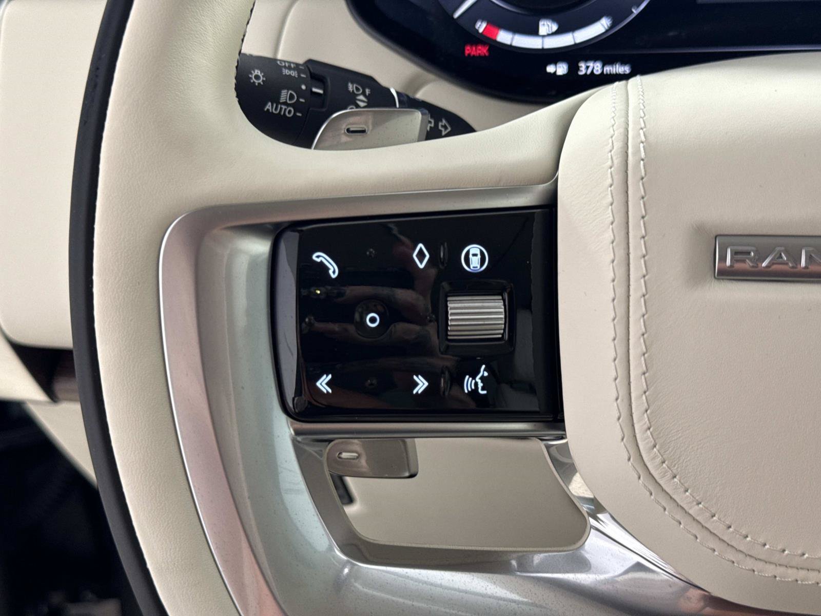 New 2026 Land Rover Range Rover SE AWD/4WD image 33