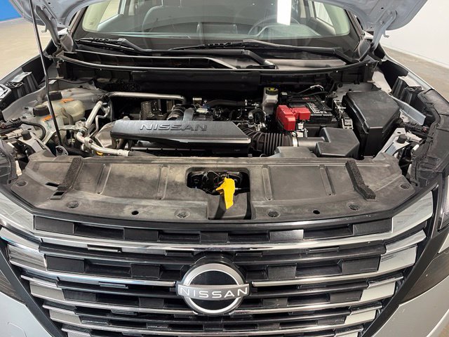 Used 2024 Nissan Rogue S AWD/4WD image 9