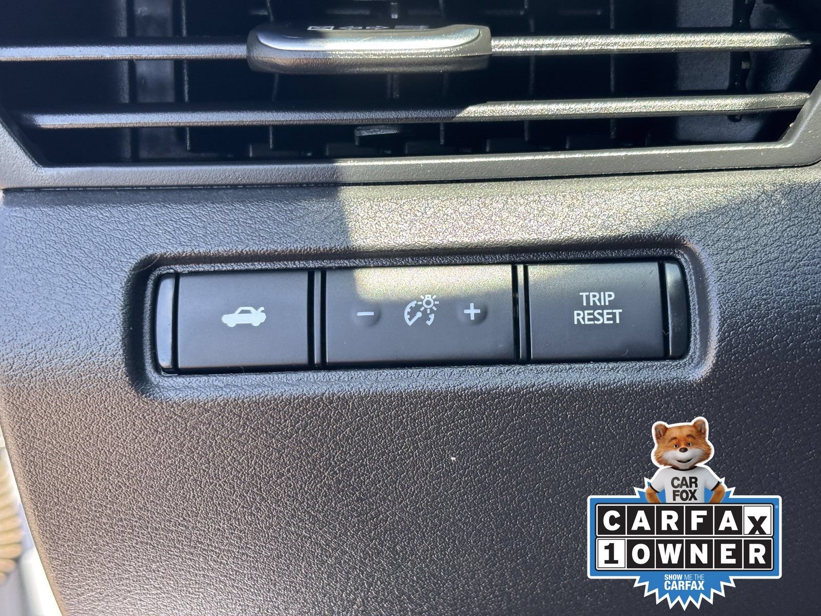Used 2024 Nissan Altima 2.5 SR FWD image 33