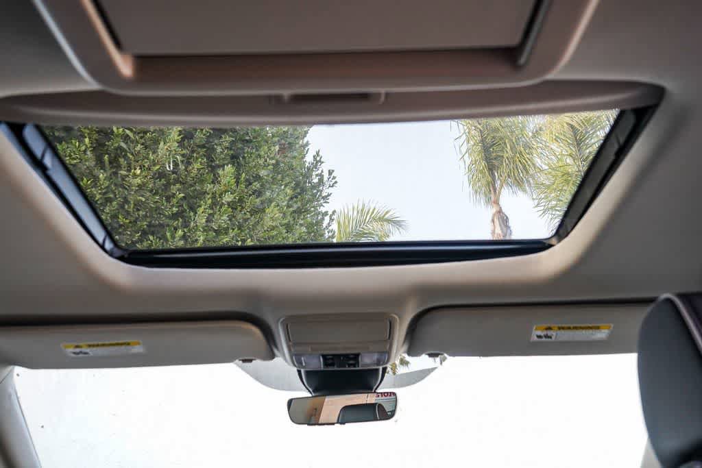 New 2026 Honda Odyssey Touring image 19
