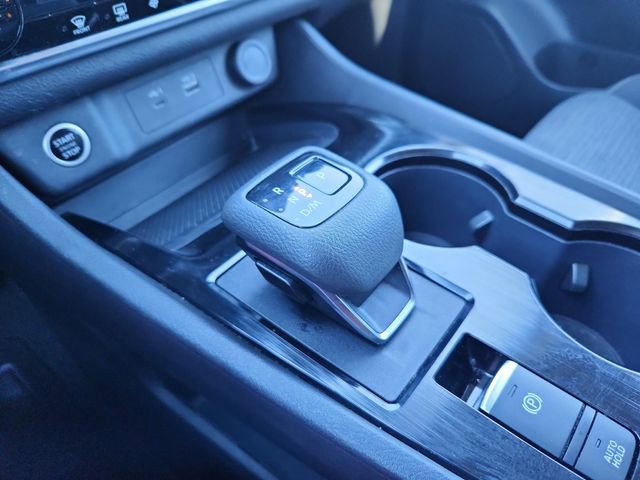 Used 2023 Nissan Rogue SV image 28