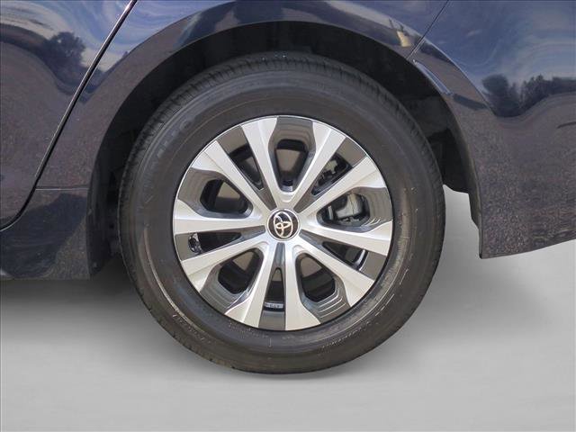 Used 2021 Toyota Corolla LE image 21