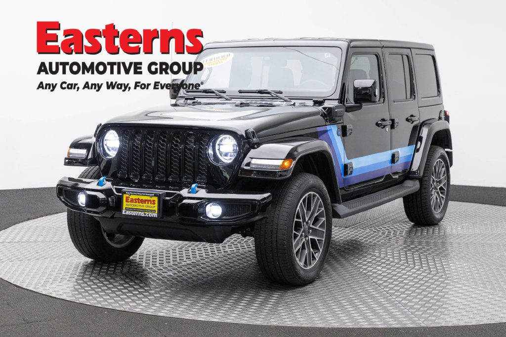 Used 2023 Jeep Wrangler Unlimited Sahara AWD/4WD image 1