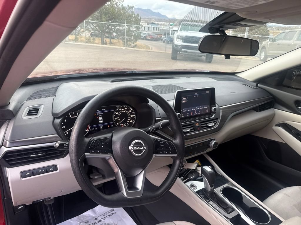 Used 2023 Nissan Altima 2.5 SV image 13