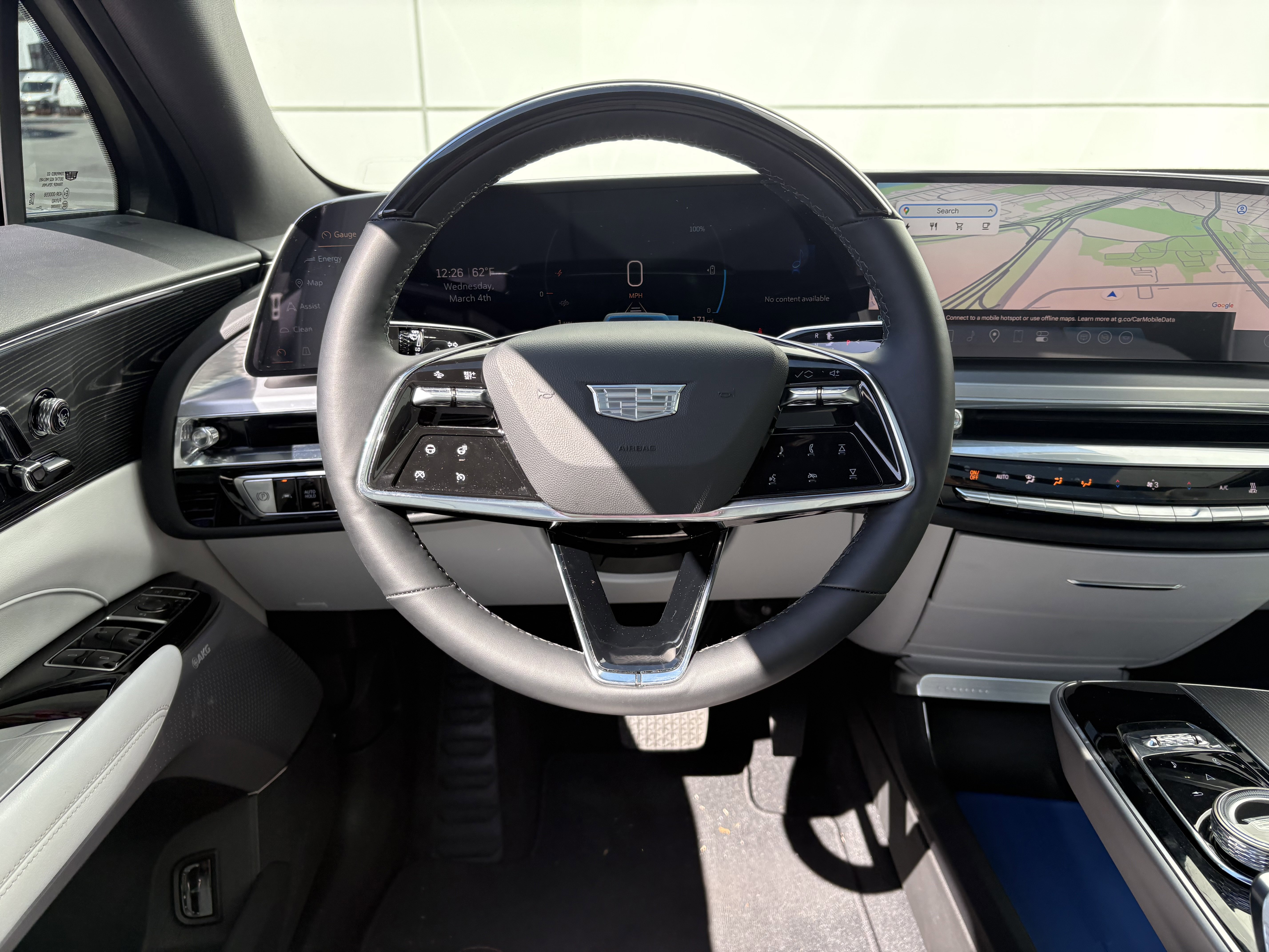 Used 2024 Cadillac Lyriq Luxury image 17