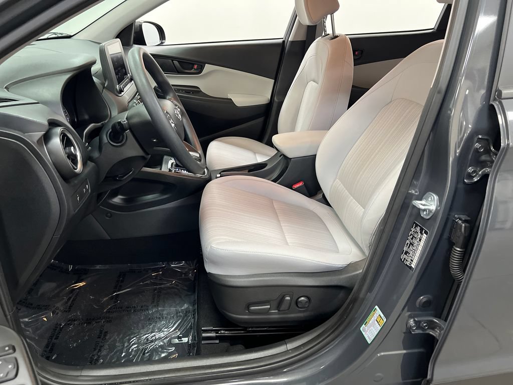 Used 2023 Hyundai Kona SEL AWD/4WD image 10