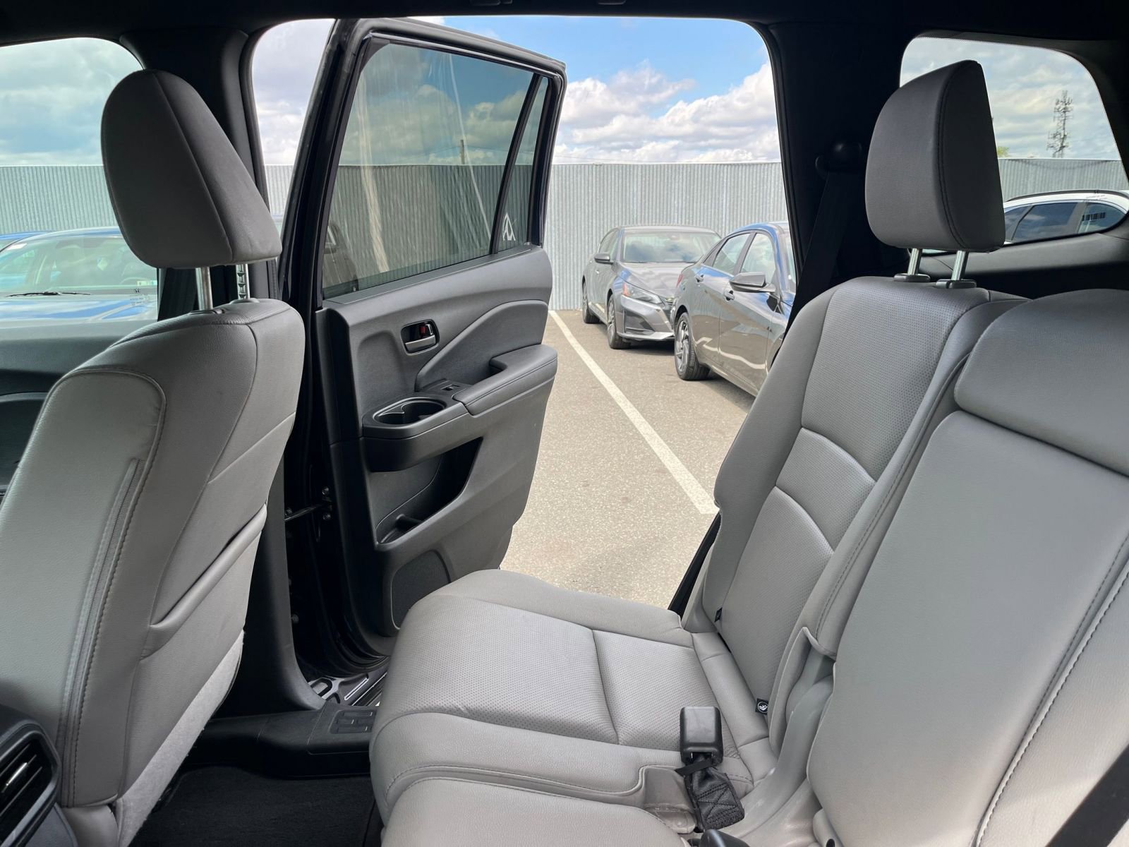 Used 2024 Honda Passport EX-L image 42