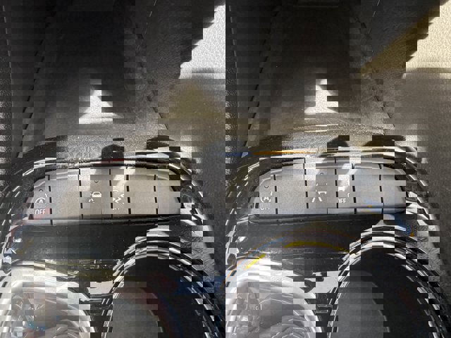 Used 2021 Buick Encore GX Select image 24