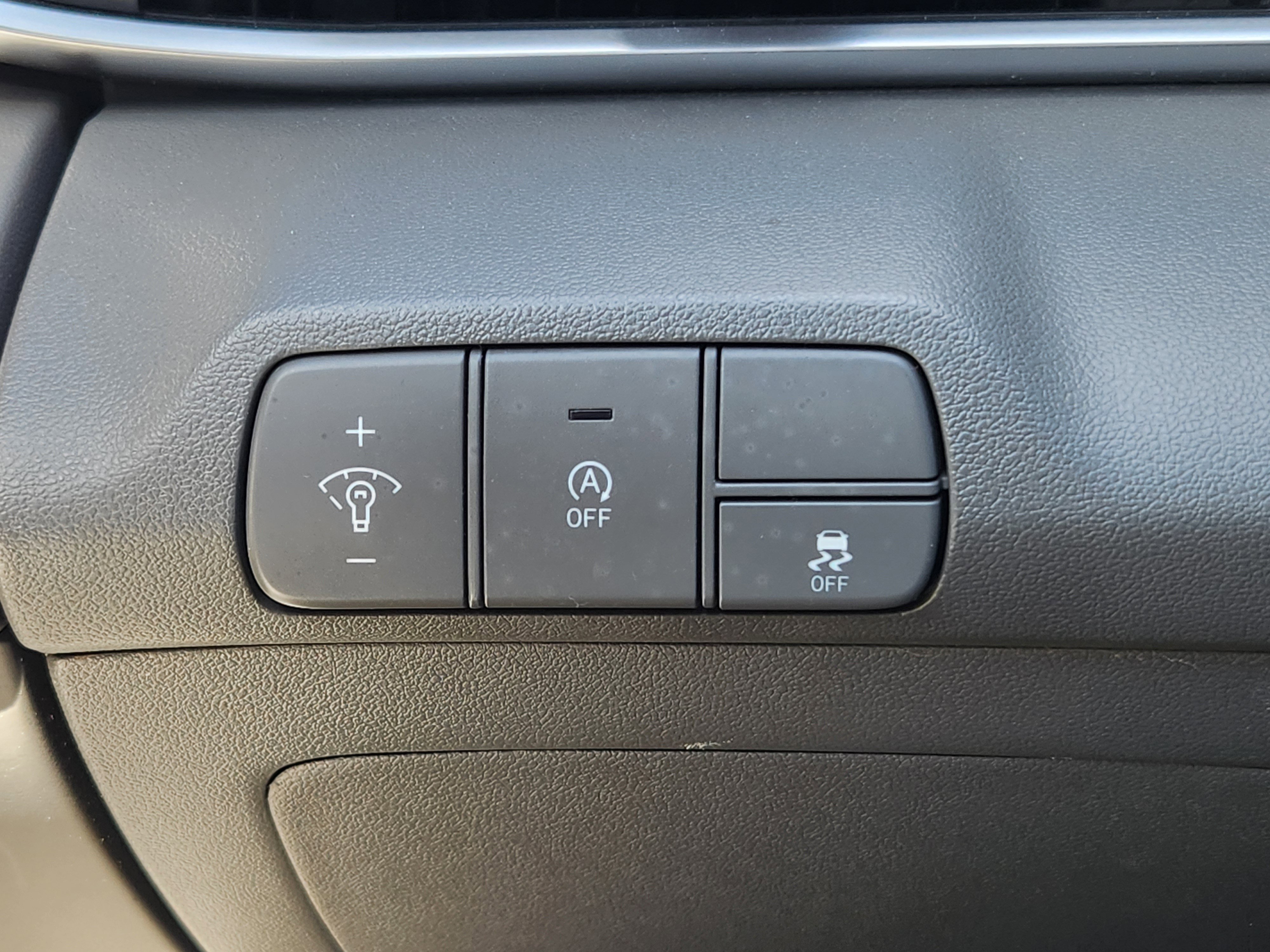 Certified 2024 Hyundai Elantra SE image 30