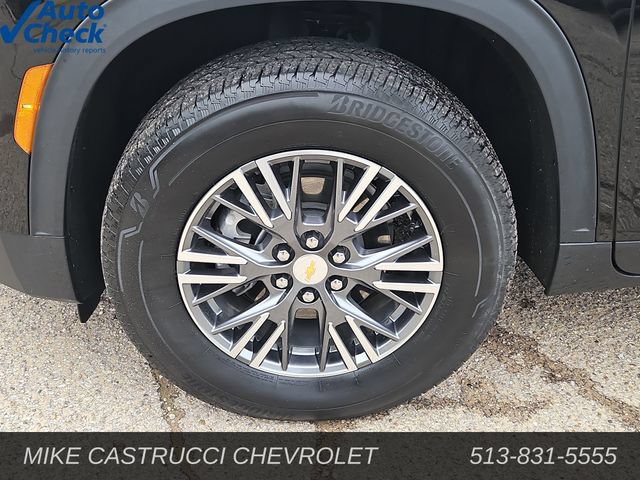 Used 2026 Chevrolet Traverse LT AWD/4WD image 9