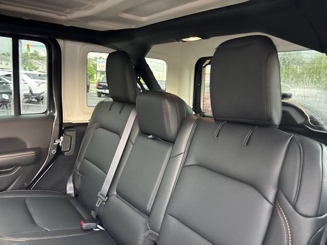 New 2026 Jeep Wrangler Unlimited Sahara AWD/4WD image 8