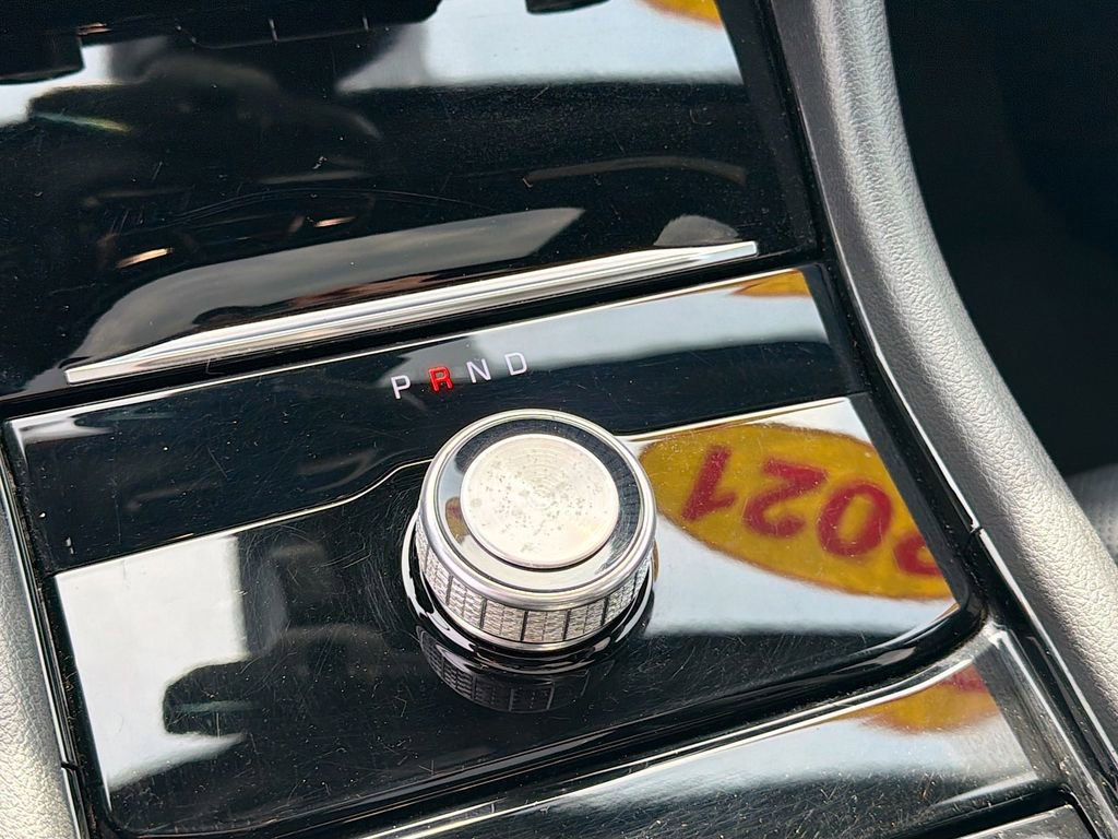 Used 2021 Jeep Grand Cherokee L Overland w/ Luxury Tech Group IV image 33