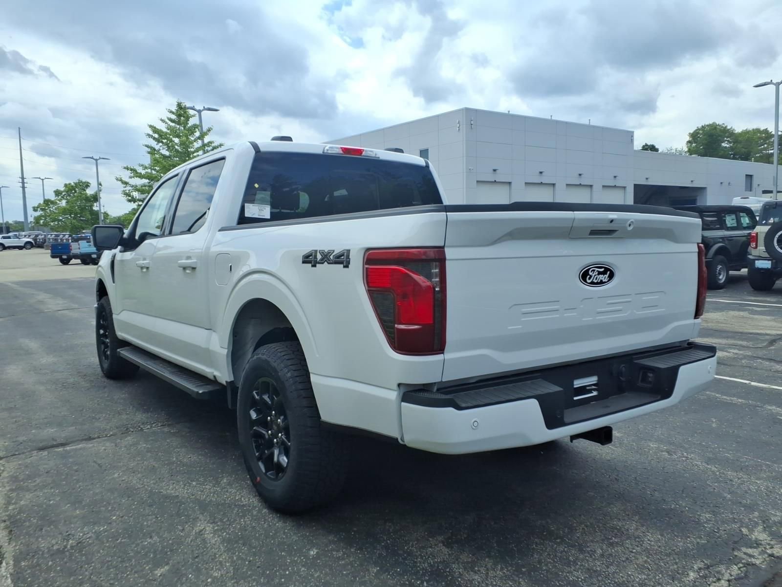 New 2026 Ford F150 XLT w/ Equipment Group 302A MID AWD/4WD image 8