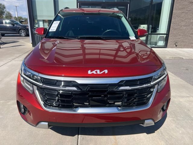 Used 2024 Kia Seltos SX AWD/4WD image 3