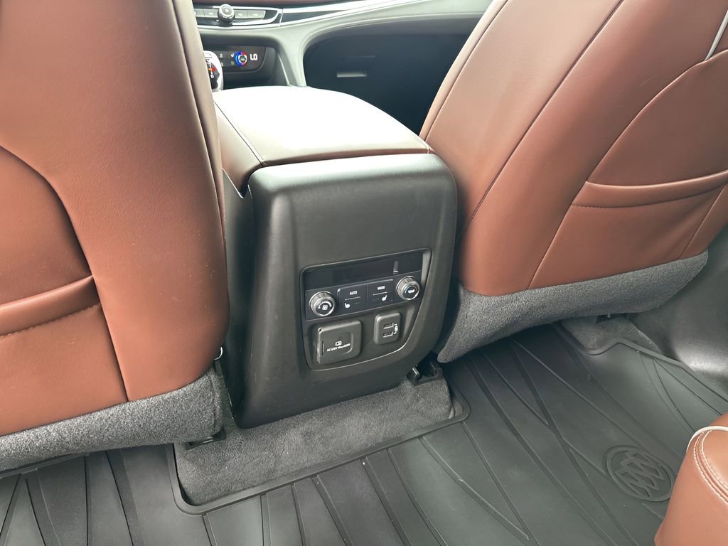 Used 2019 Buick Enclave Avenir w/ Avenir Technology Package image 21