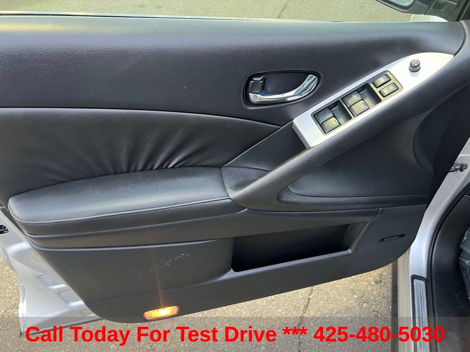 Used 2009 Nissan Murano SL w/ Technology Pkg AWD/4WD image 18