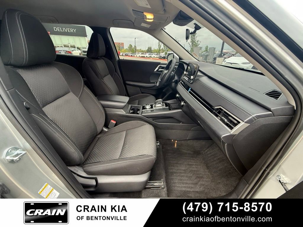 Used 2024 Mitsubishi Outlander ES AWD/4WD image 33