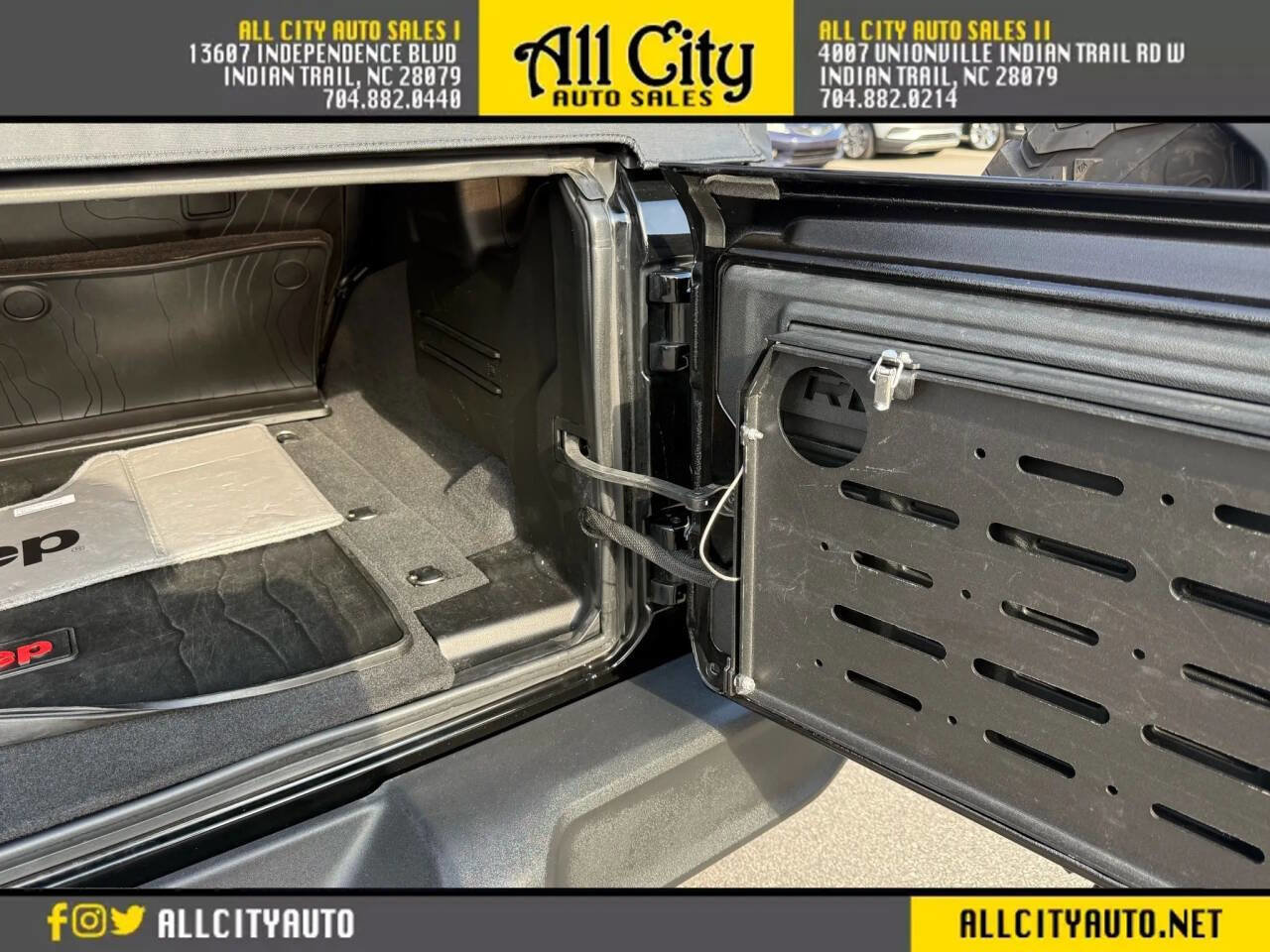 Used 2021 Jeep Wrangler Unlimited Sport AWD/4WD image 35