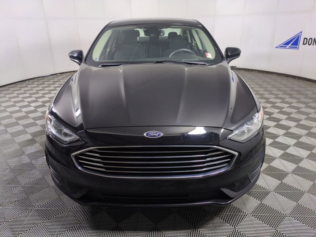 Used 2019 Ford Fusion SE image 10