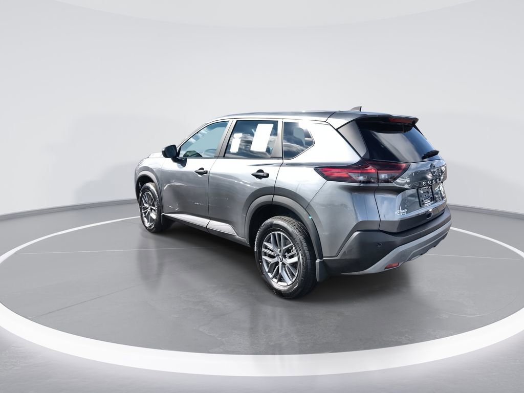 Used 2023 Nissan Rogue S image 6