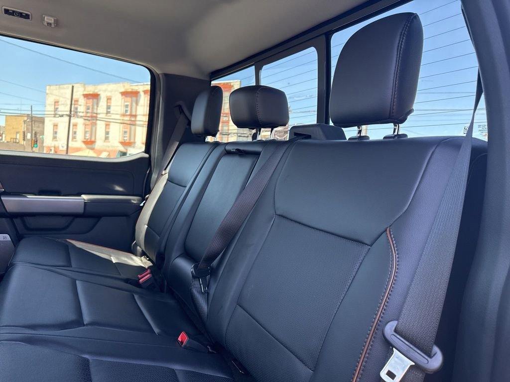 Used 2025 Ford F450 Lariat w/ Lariat Ultimate Package AWD/4WD image 11