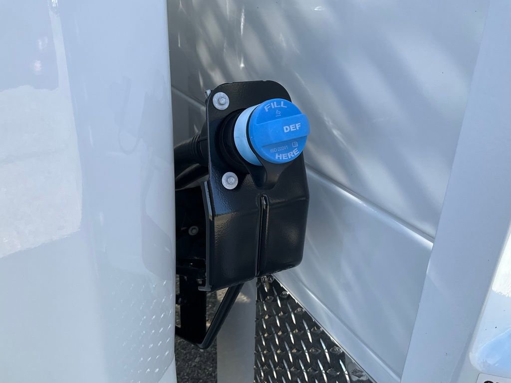 Used 2024 Ford F450 XL w/ XL Chrome Package image 15