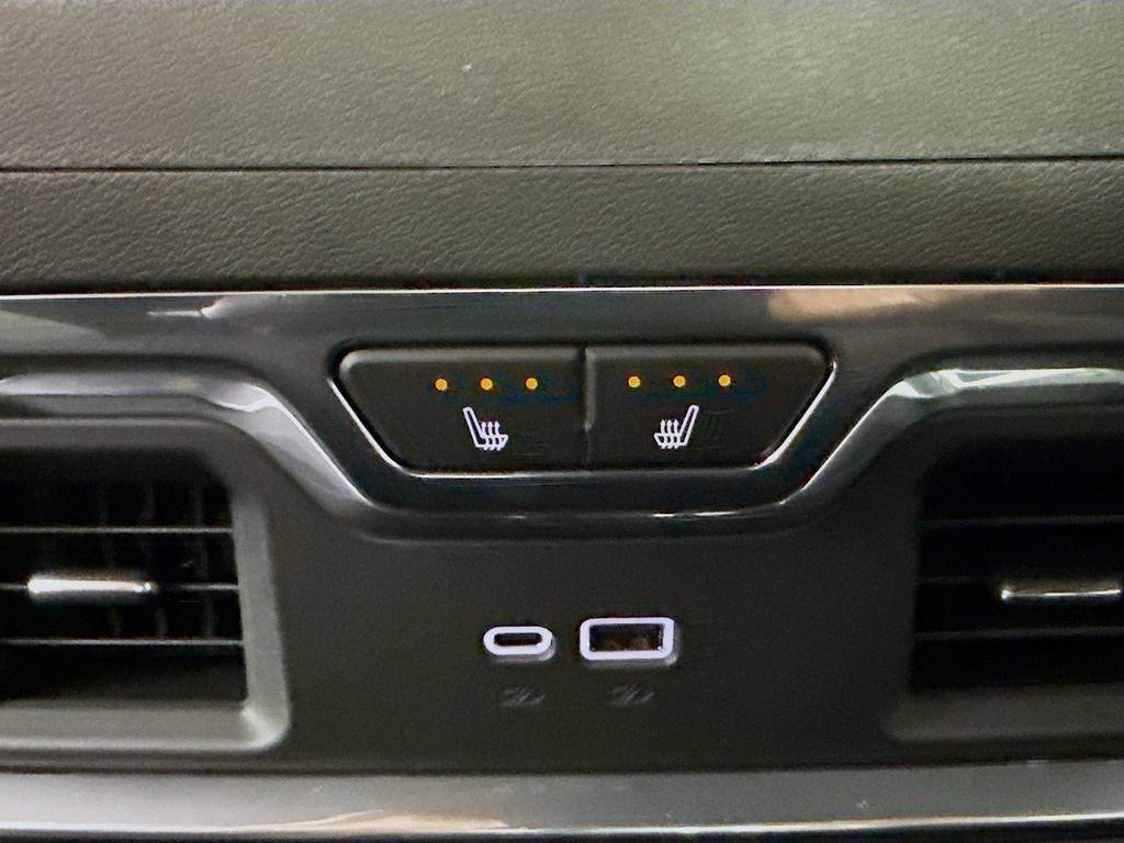 New 2025 Chevrolet Silverado 2500 LTZ w/ LTZ Convenience Package image 25