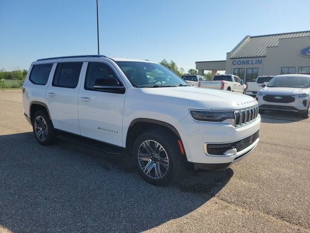 Used 2024 Jeep Wagoneer Series II w/ Flexible Seating Group image 21