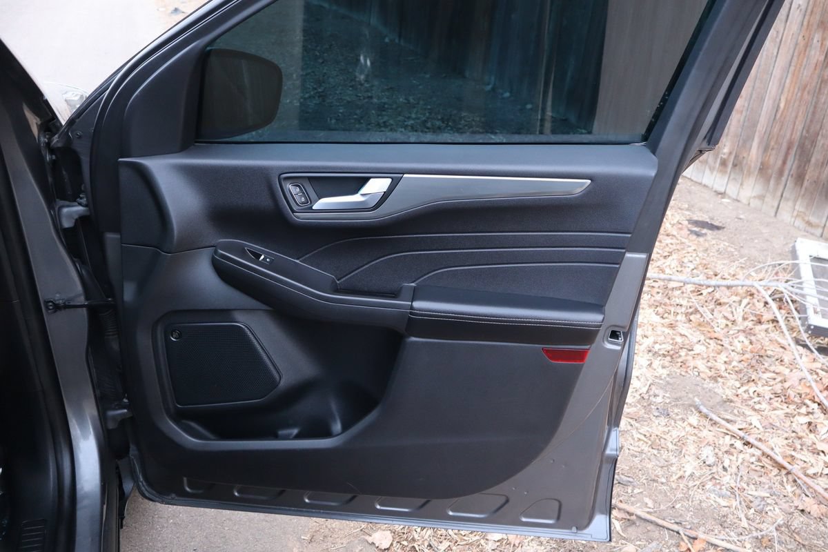 Used 2021 Ford Escape Titanium AWD/4WD image 26